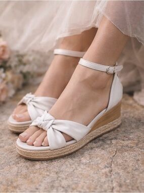 BCBGeneration White Wedge Sandals Size 9 Ankle Strap